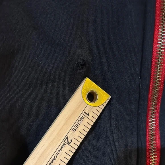 Snap-on 95 years Black Hoodie with Red Accents Men’s size Large - Picture 3 of 11